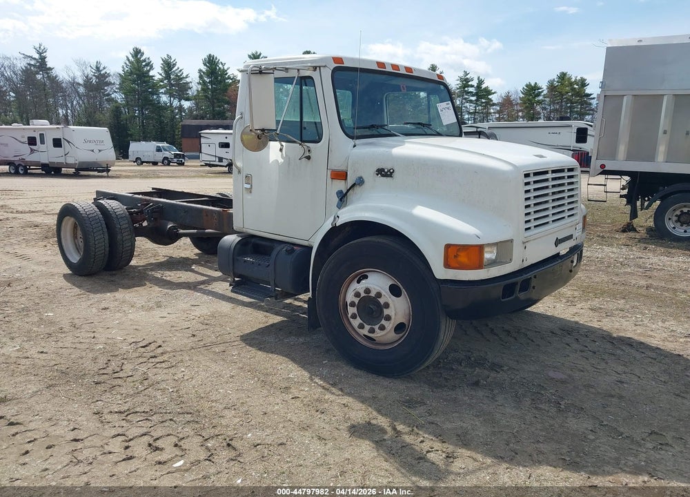 2000 INTERNATIONAL 4000 4700 VIN: 1HTSCABM2YH236011
