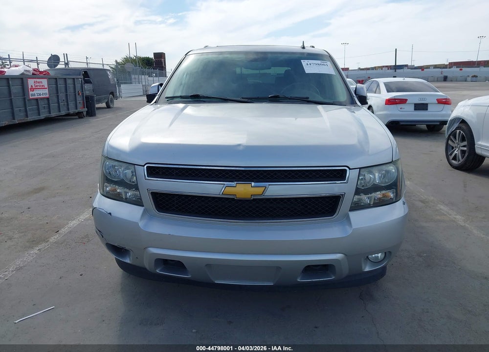 2014 CHEVROLET SUBURBAN 1500 LT VIN: 1GNSKJE72ER222886