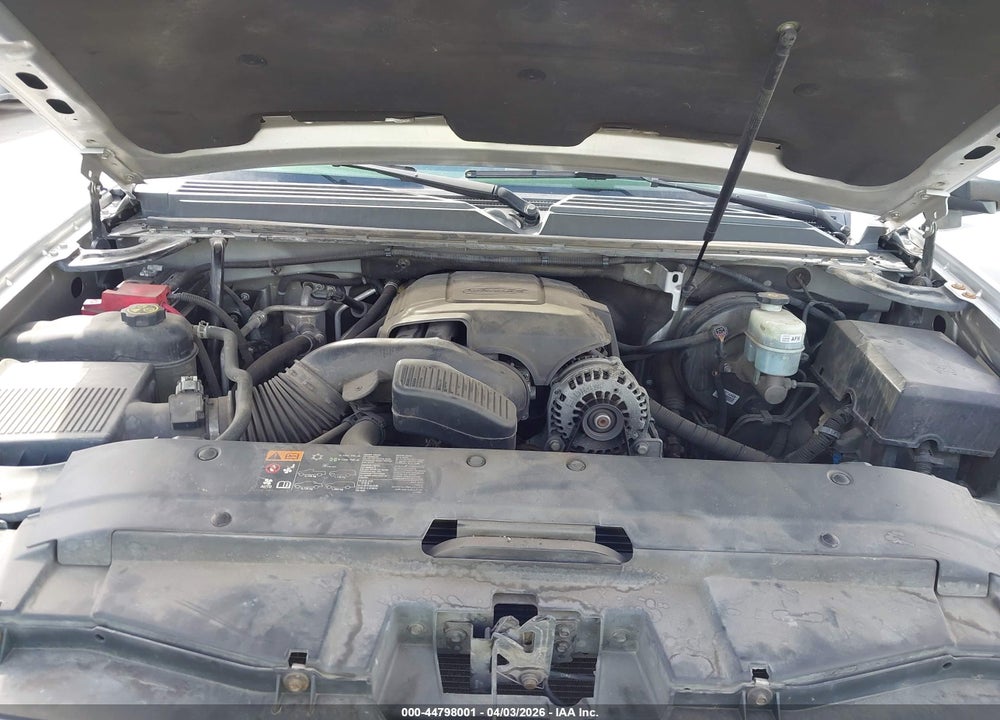 2014 CHEVROLET SUBURBAN 1500 LT VIN: 1GNSKJE72ER222886