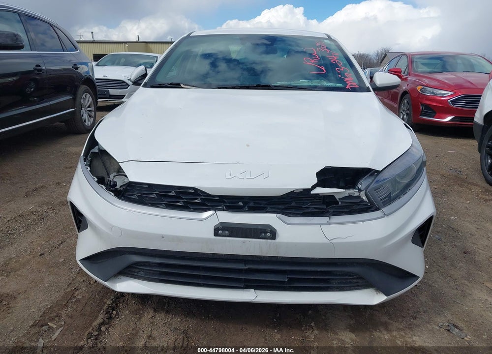 2024 KIA FORTE LXS VIN: 3KPF24AD1RE754025