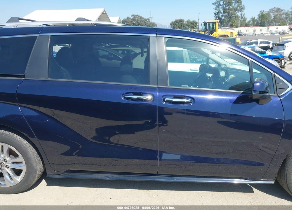 2023 TOYOTA SIENNA LIMITED VIN: 5TDZSKFC7PS103549