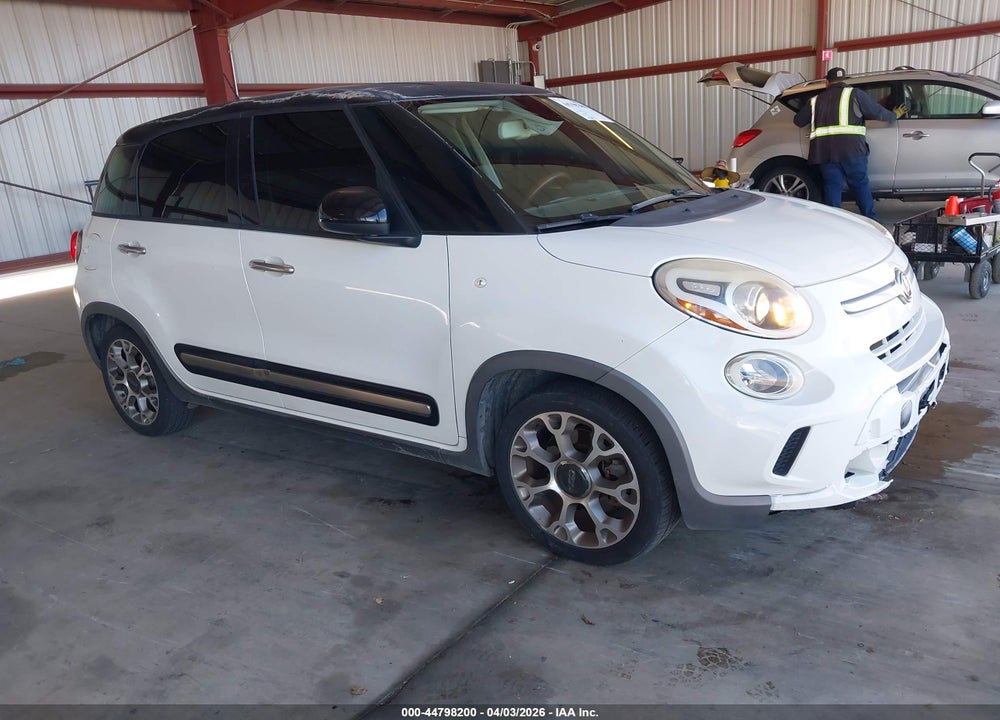 2014 FIAT 500L TREKKING VIN: ZFBCFADH4EZ007072