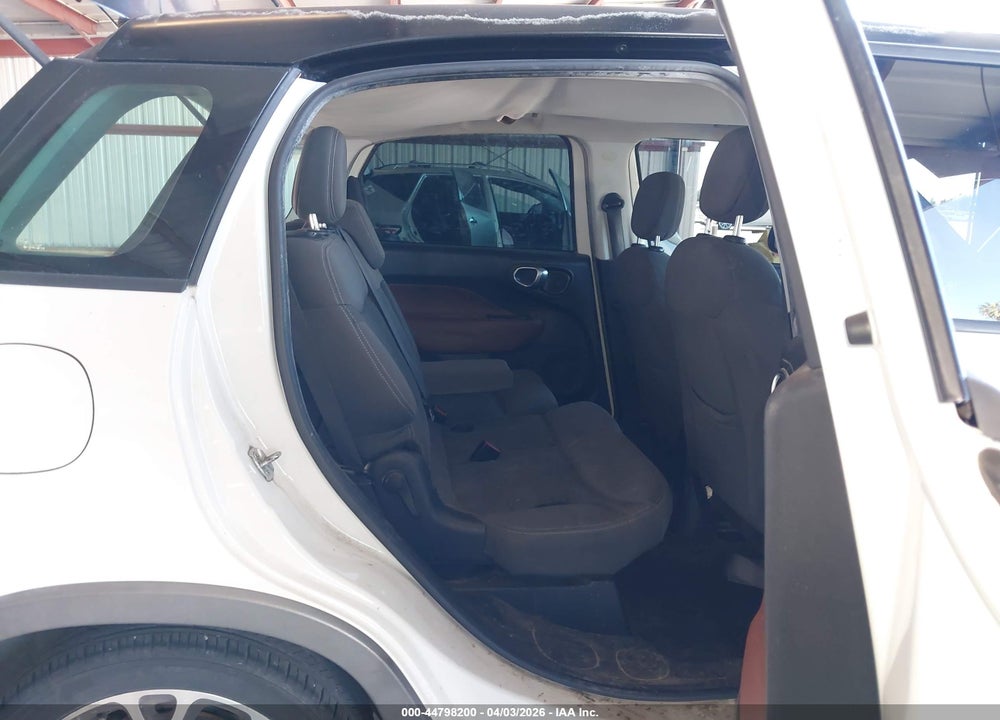 2014 FIAT 500L TREKKING VIN: ZFBCFADH4EZ007072