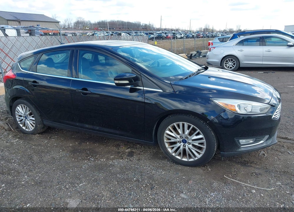 2017 FORD FOCUS TITANIUM VIN: 1FADP3N24HL328241