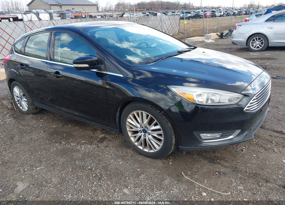 2017 FORD FOCUS TITANIUM VIN: 1FADP3N24HL328241