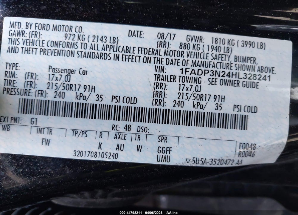 2017 FORD FOCUS TITANIUM VIN: 1FADP3N24HL328241