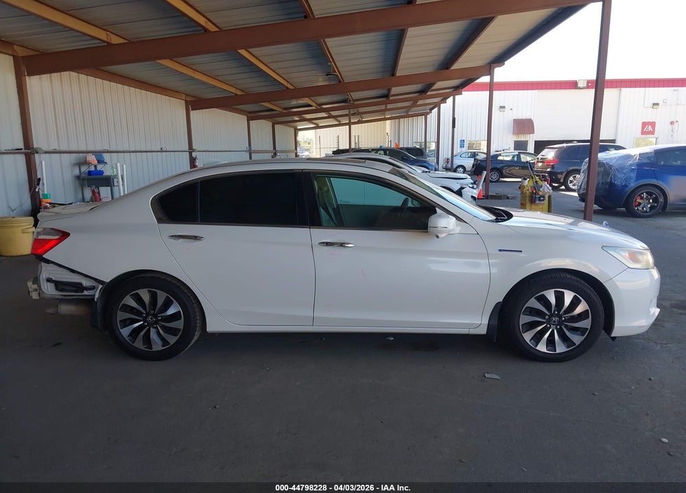2015 HONDA ACCORD HYBRID TOURING VIN: 1HGCR6F77FA000074