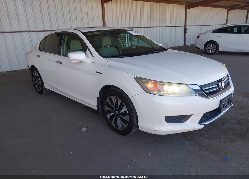 2015 HONDA ACCORD HYBRID TOURING VIN: 1HGCR6F77FA000074