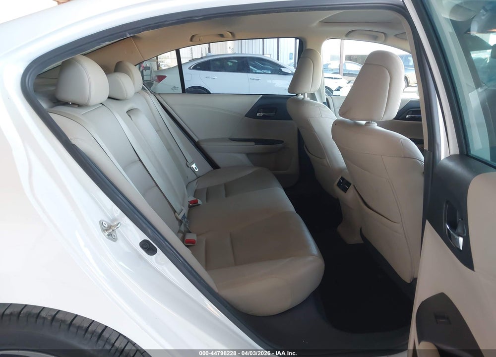 2015 HONDA ACCORD HYBRID TOURING VIN: 1HGCR6F77FA000074