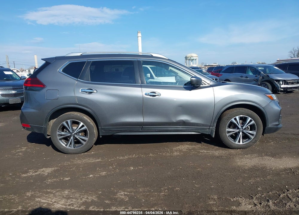 2019 NISSAN ROGUE SV VIN: JN8AT2MV3KW385748