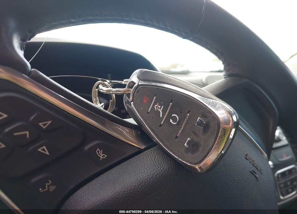 2018 CHEVROLET EQUINOX LT VIN: 2GNAXJEV3J6152705