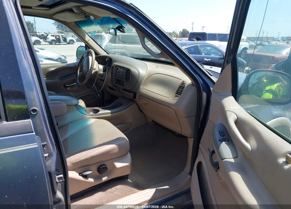 1999 FORD EXPEDITION EDDIE BAUER/XLT VIN: 1FMRU17L3XLA28347