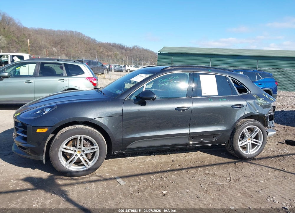 2021 PORSCHE MACAN VIN: WP1AA2A56MLB06673