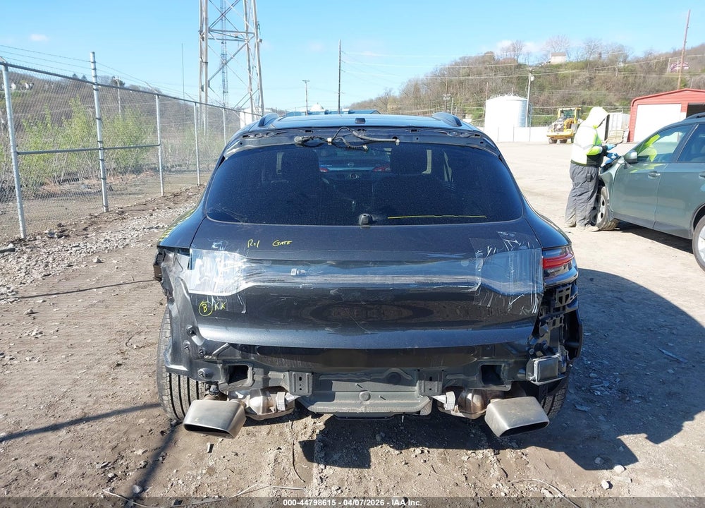 2021 PORSCHE MACAN VIN: WP1AA2A56MLB06673