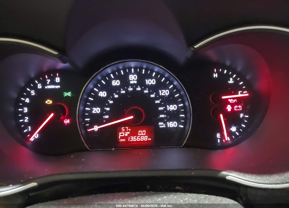 2015 KIA SORENTO LX VIN: 5XYKT4A68FG656573