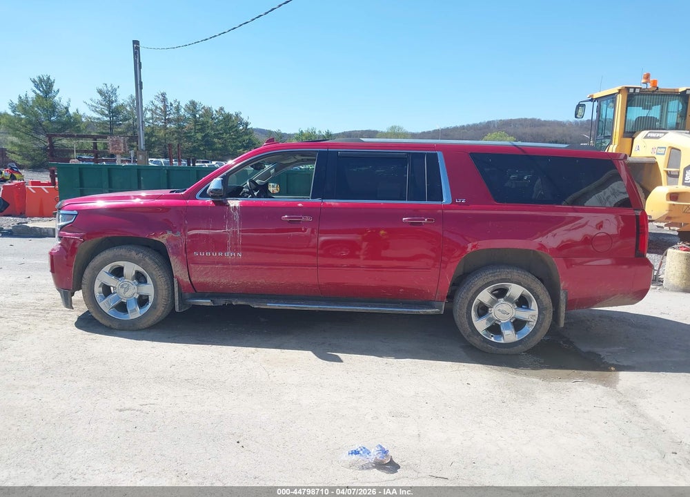 2015 CHEVROLET SUBURBAN 1500 LTZ VIN: 1GNSKKKC5FR642375