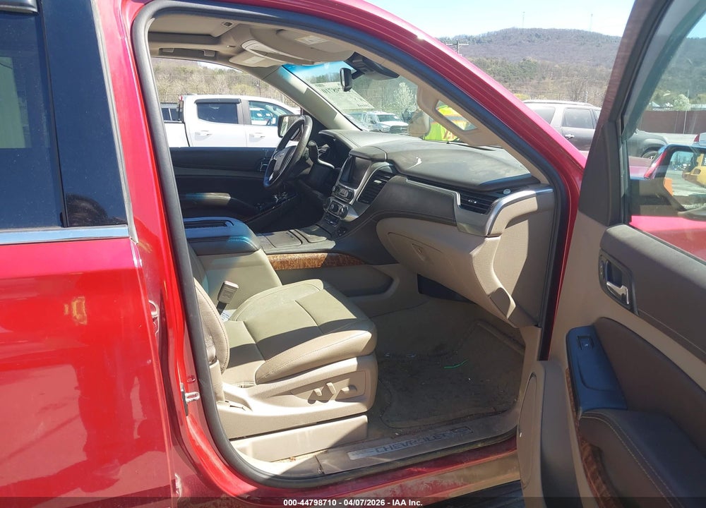 2015 CHEVROLET SUBURBAN 1500 LTZ VIN: 1GNSKKKC5FR642375