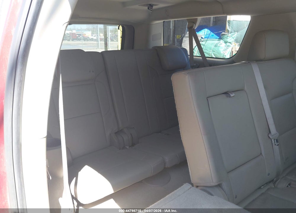 2015 CHEVROLET SUBURBAN 1500 LTZ VIN: 1GNSKKKC5FR642375