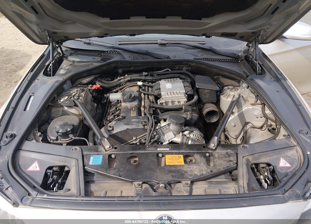 2011 BMW 528I VIN: WBAFR1C53BC737530