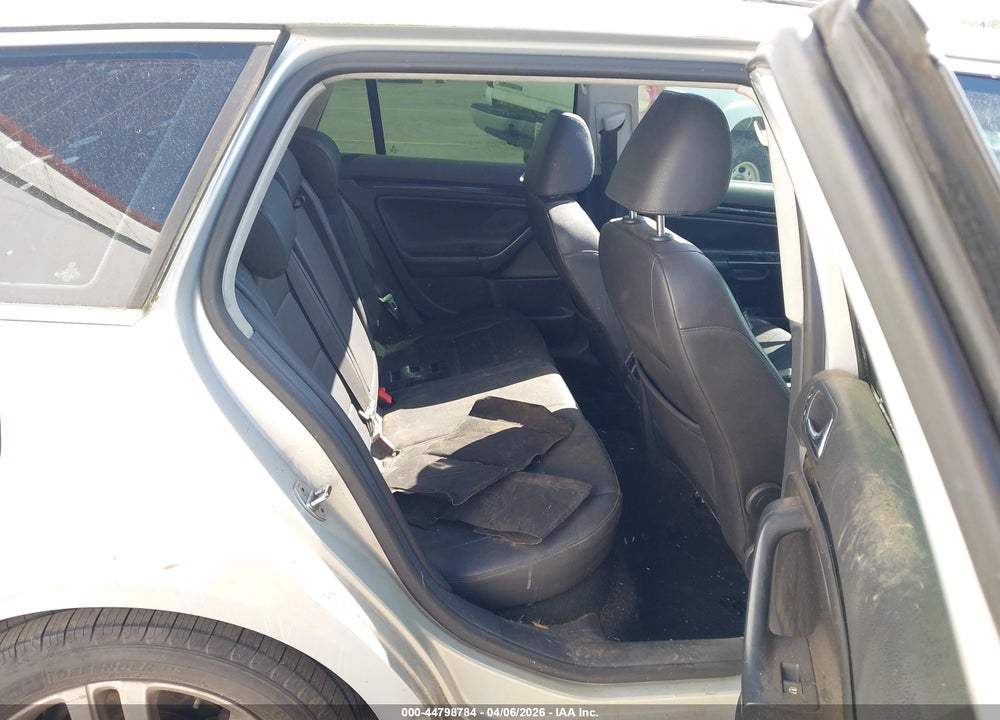 2010 VOLKSWAGEN JETTA TDI VIN: 3VWTL7AJ2AM632515