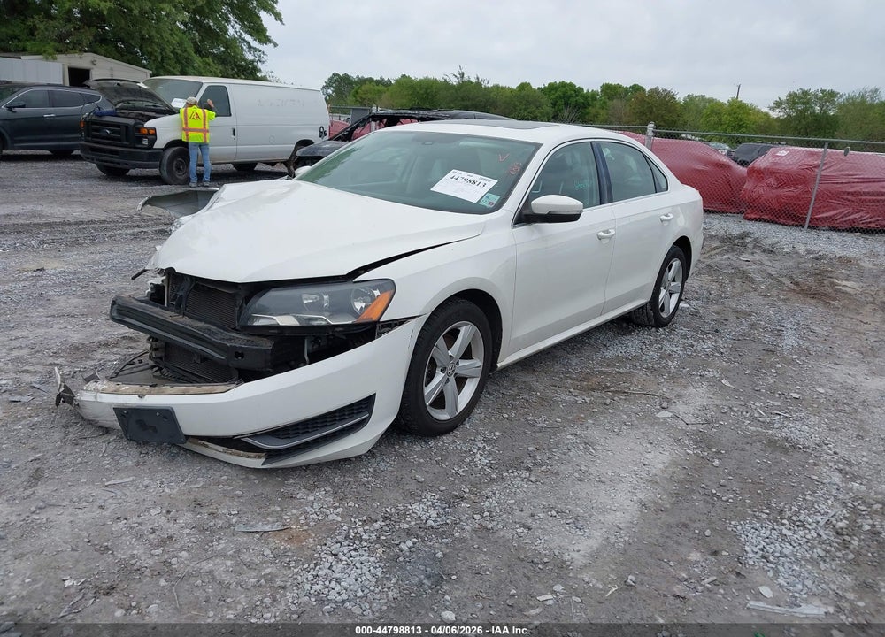 2013 VOLKSWAGEN PASSAT 2.0L TDI SE VIN: 1VWBN7A34DC103421