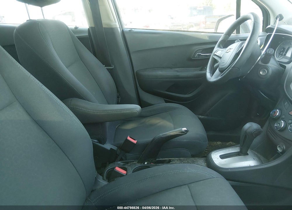 2015 CHEVROLET TRAX 1LS VIN: 3GNCJPSB5FL236535