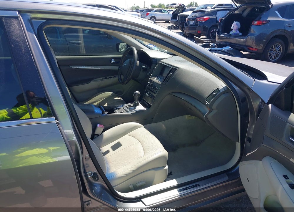 2011 INFINITI G37 JOURNEY VIN: JN1CV6AP9BM504218