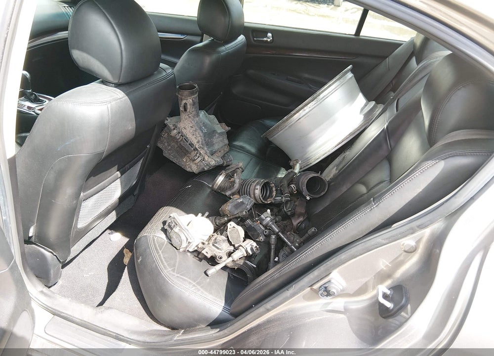 2010 INFINITI G37X VIN: JN1CV6AR6AM460890