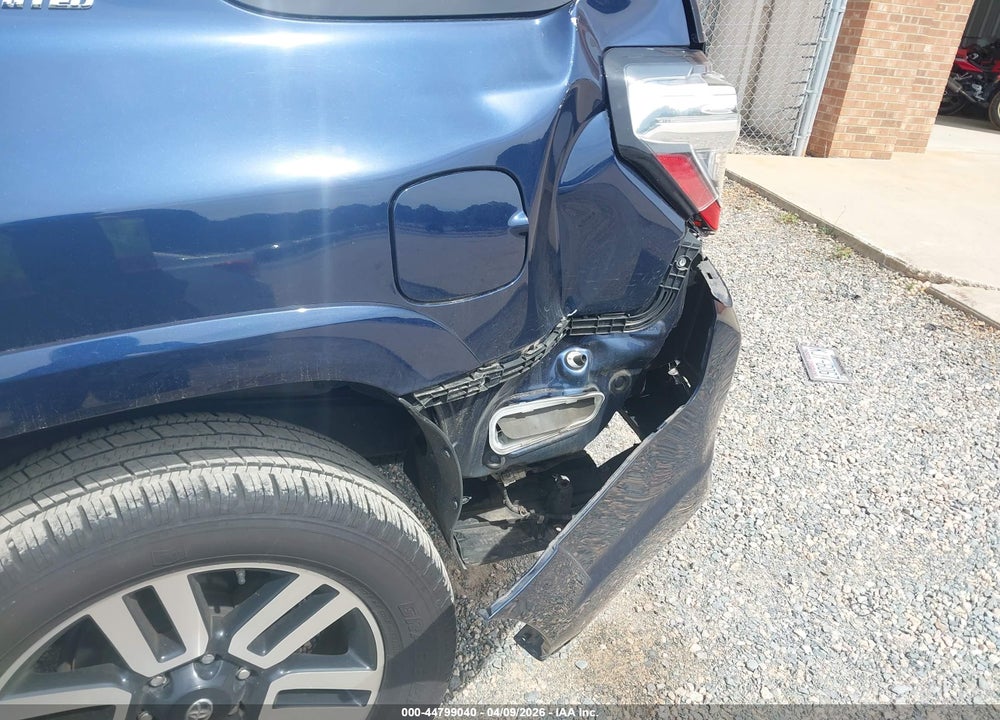 2014 TOYOTA 4RUNNER LIMITED VIN: JTEBU5JR6E5174152
