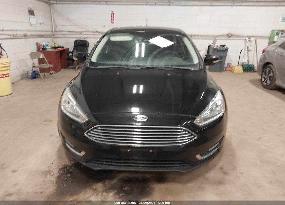 2017 FORD FOCUS TITANIUM VIN: 1FADP3N21HL295943