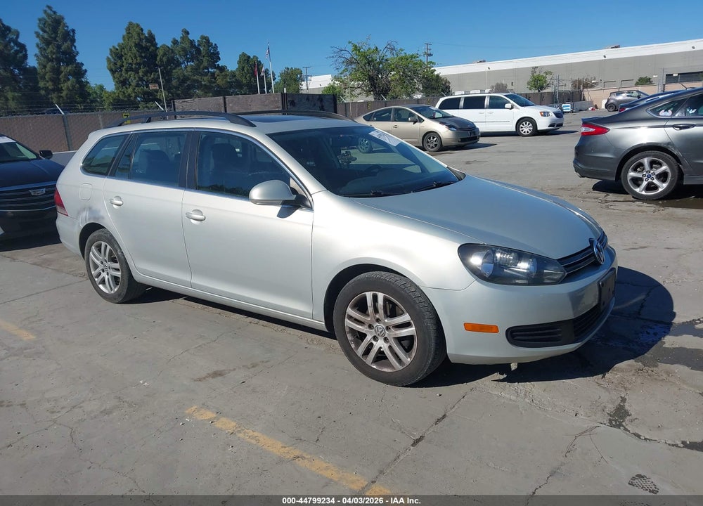 2011 VOLKSWAGEN JETTA SPORTWAGEN 2.5L S/2.5L SE VIN: 3VWPX7AJ8BM606153