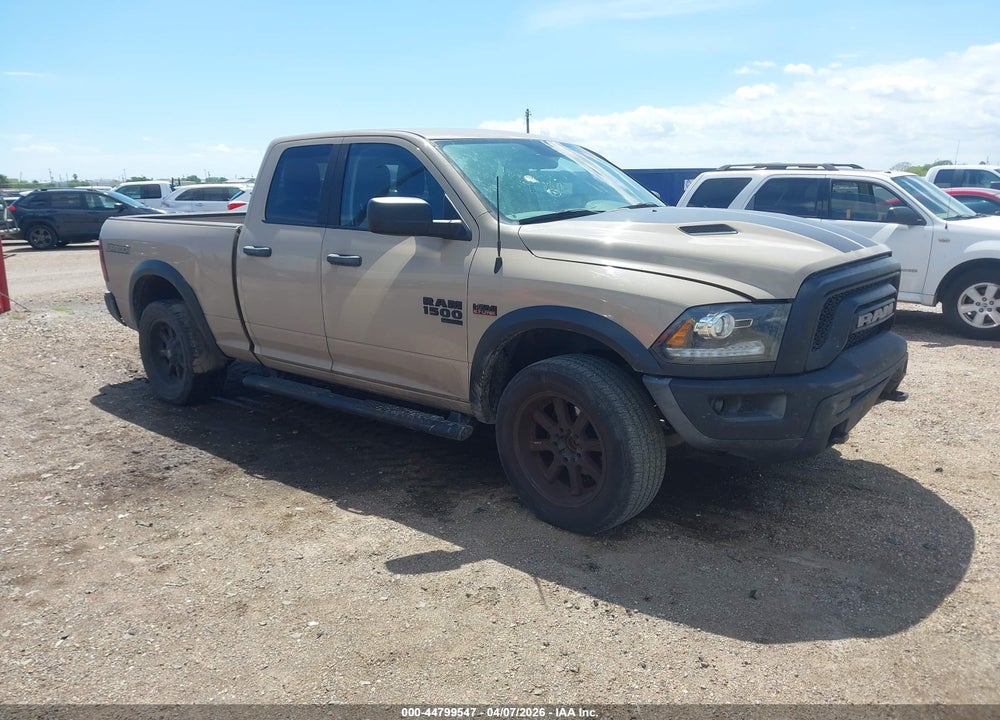 2019 RAM 1500 CLASSIC WARLOCK  4X2 6'4 BOX VIN: 1C6RR6GT7KS724184