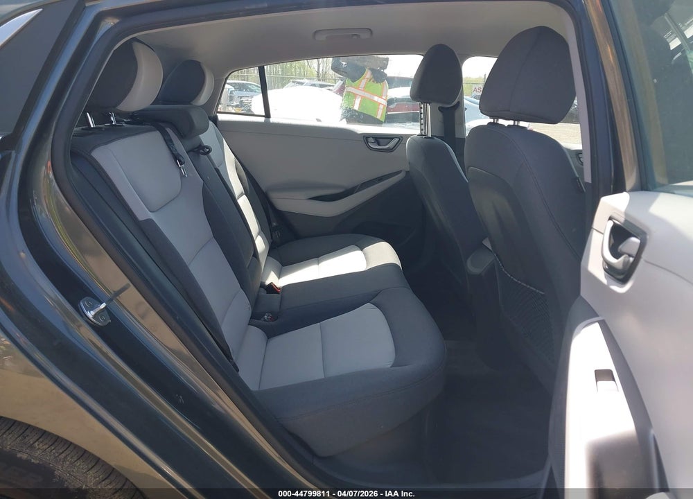 2020 HYUNDAI IONIQ HYBRID SE VIN: KMHC75LC1LU231588