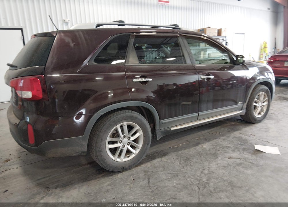 2014 KIA SORENTO LX VIN: 5XYKTCA6XEG543507