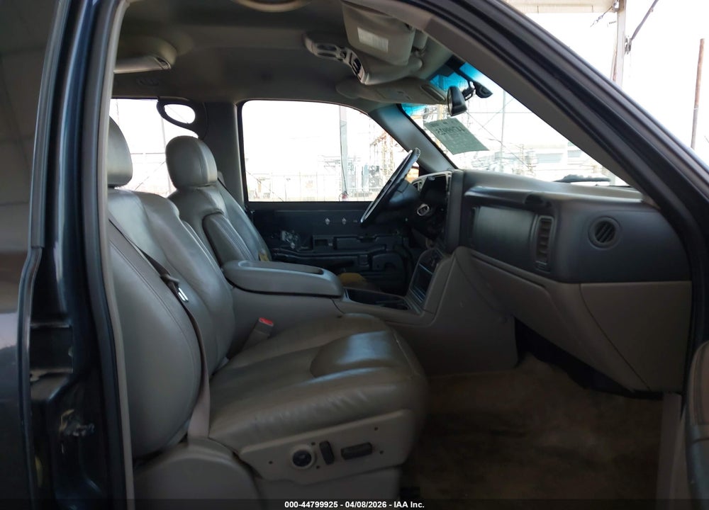2003 GMC YUKON XL 1500 SLT VIN: 3GKFK16Z73G310361