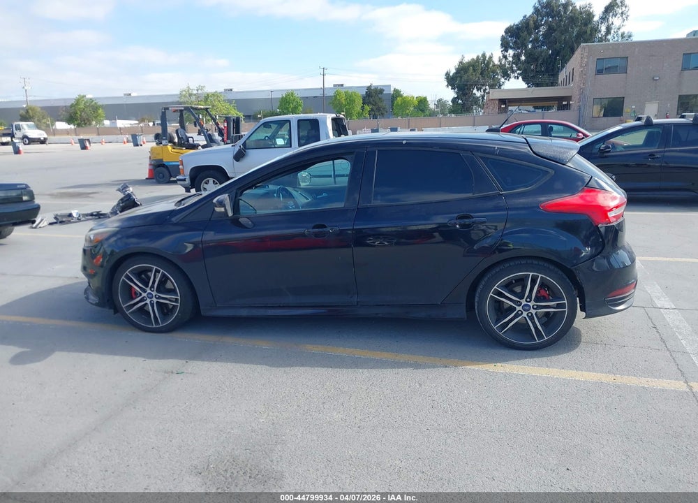 2016 FORD FOCUS ST VIN: 1FADP3L94GL389717