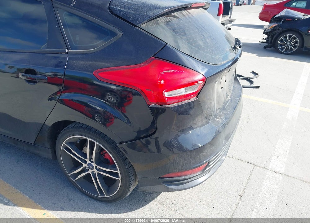 2016 FORD FOCUS ST VIN: 1FADP3L94GL389717