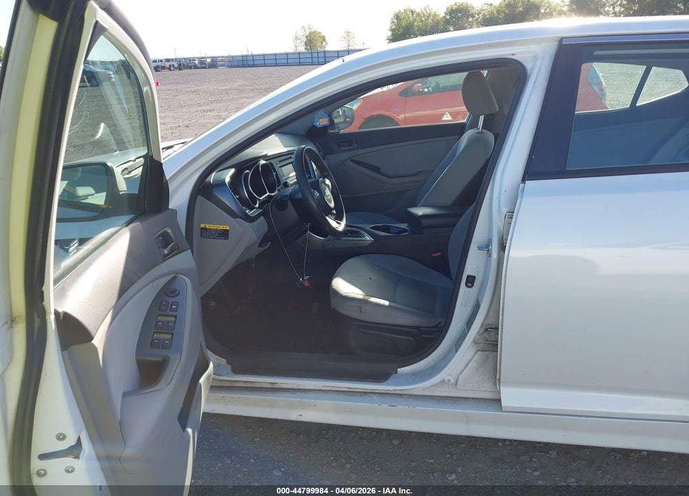 2015 KIA OPTIMA LX VIN: KNAGM4A71F5527981