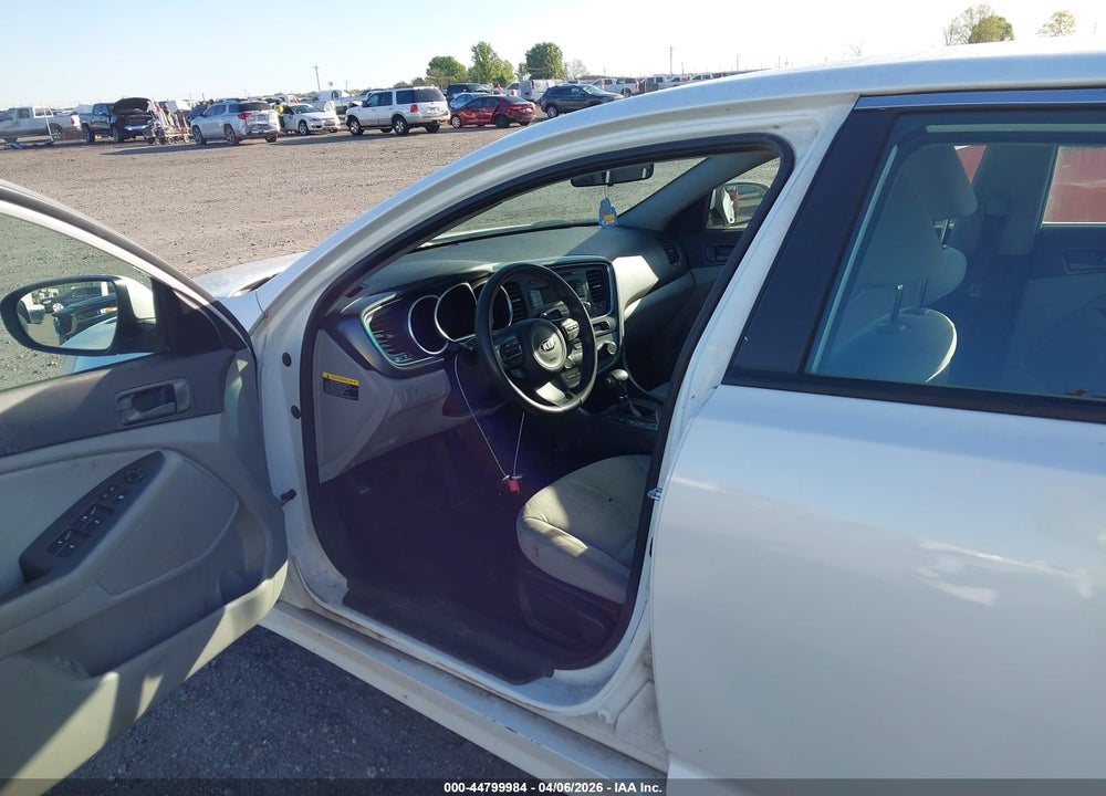 2015 KIA OPTIMA LX VIN: KNAGM4A71F5527981