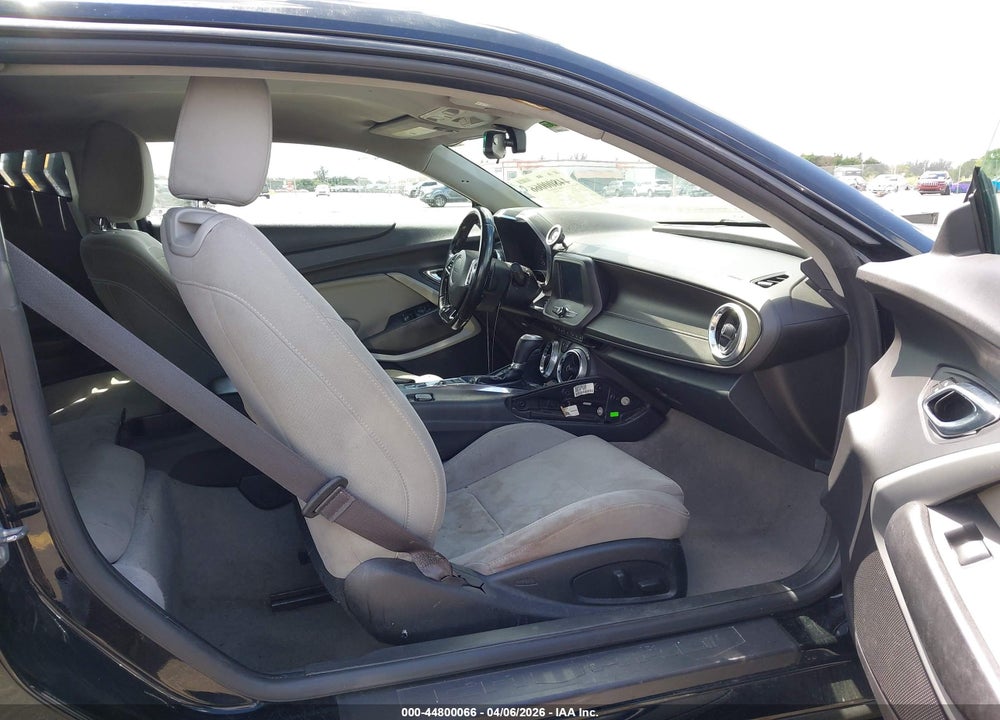 2016 CHEVROLET CAMARO LT VIN: 1G1FB1RS9G0155812