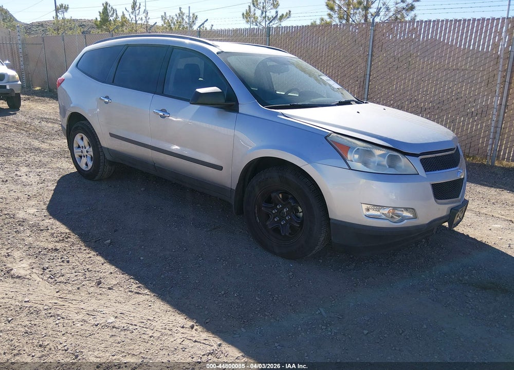 2011 CHEVROLET TRAVERSE LS VIN: 1GNKVFED5BJ343125