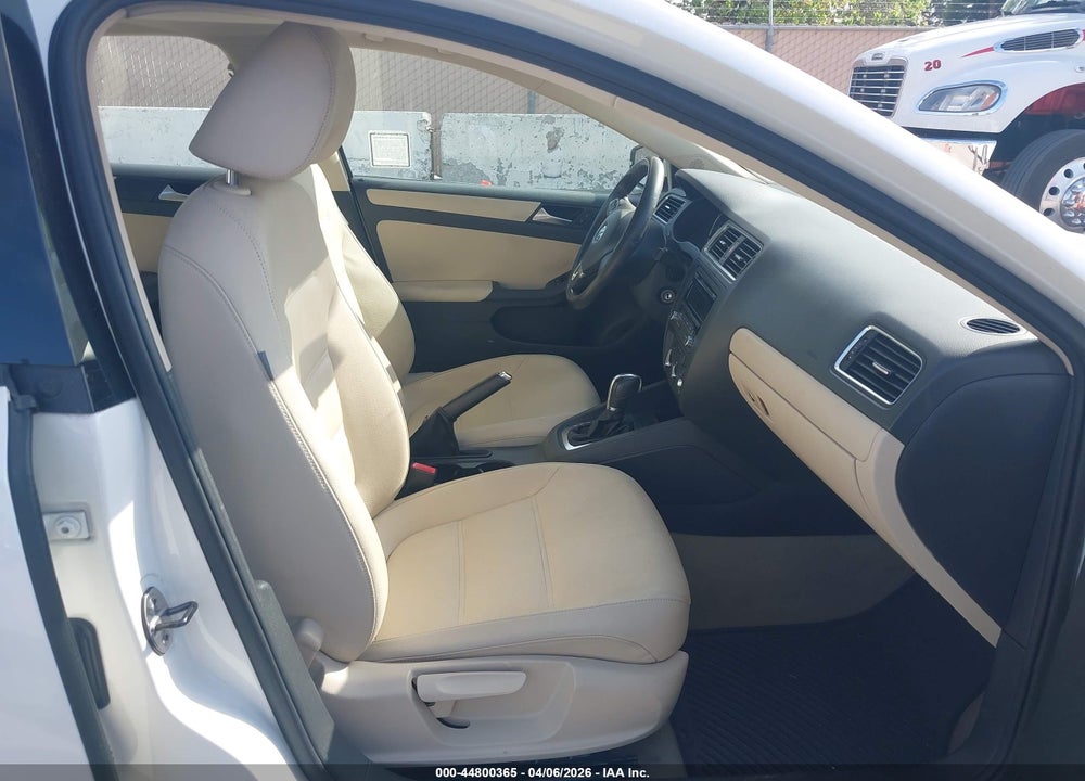 2012 VOLKSWAGEN JETTA 2.5L SE VIN: 3VWDP7AJ8CM372729