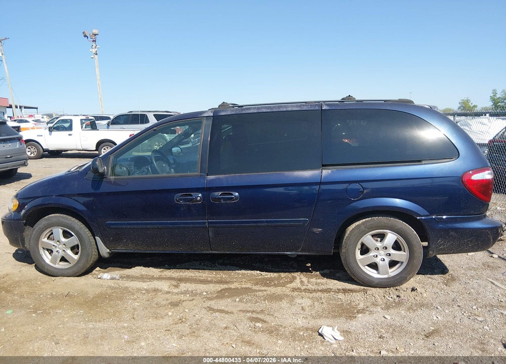 2005 DODGE GRAND CARAVAN SE VIN: 2D4GP24R85R105562
