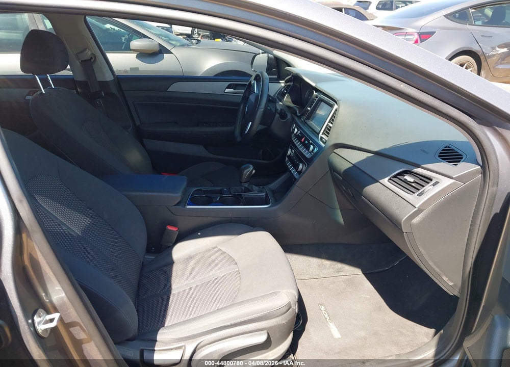2018 HYUNDAI SONATA SEL VIN: 5NPE34AF8JH643031