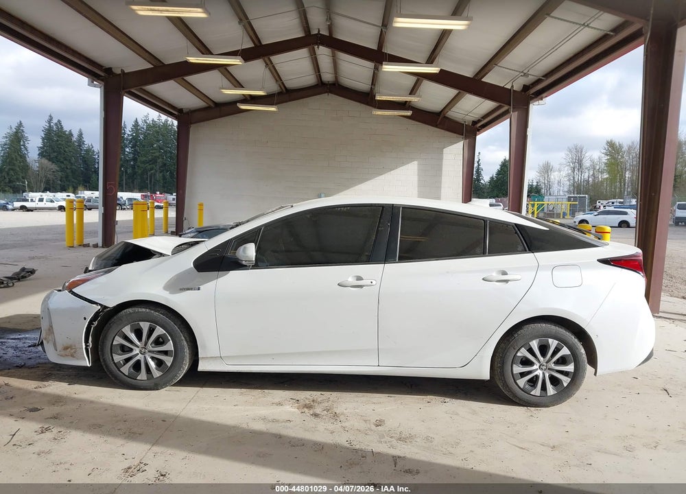 2021 TOYOTA PRIUS XLE AWD-E VIN: JTDL9MFU6M3030113