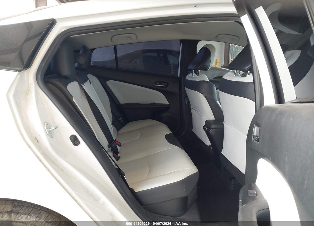 2021 TOYOTA PRIUS XLE AWD-E VIN: JTDL9MFU6M3030113