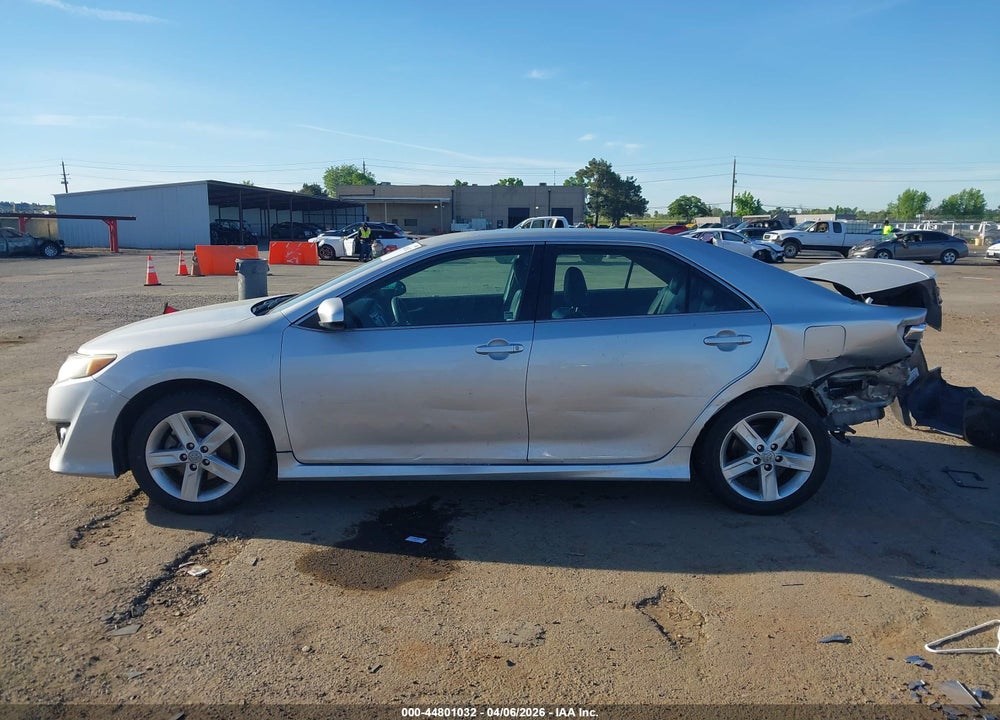 2013 TOYOTA CAMRY SE VIN: 4T1BF1FK7DU211048