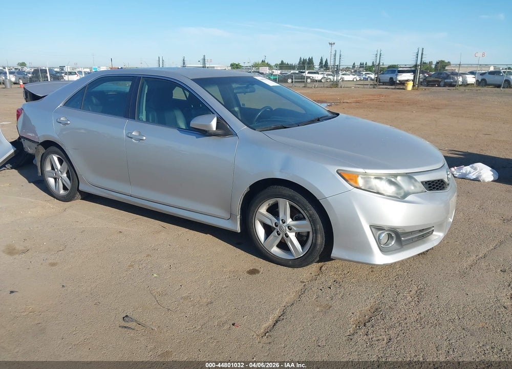 2013 TOYOTA CAMRY SE VIN: 4T1BF1FK7DU211048