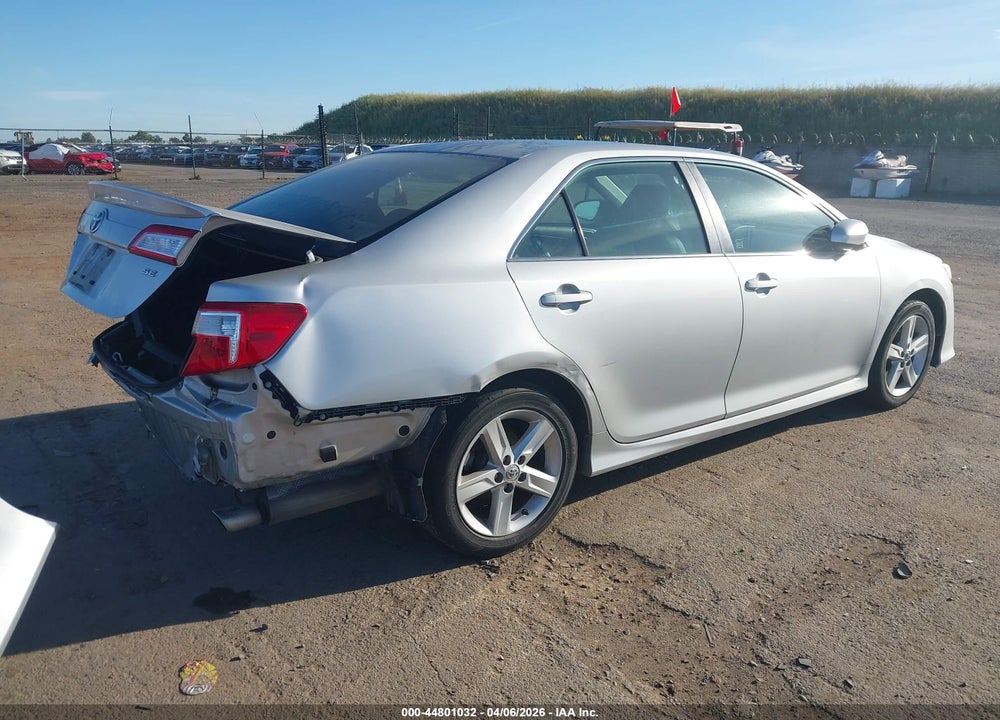 2013 TOYOTA CAMRY SE VIN: 4T1BF1FK7DU211048