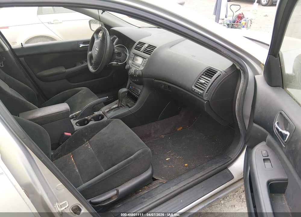 2007 HONDA ACCORD 2.4 LX VIN: 1HGCM56457A034093